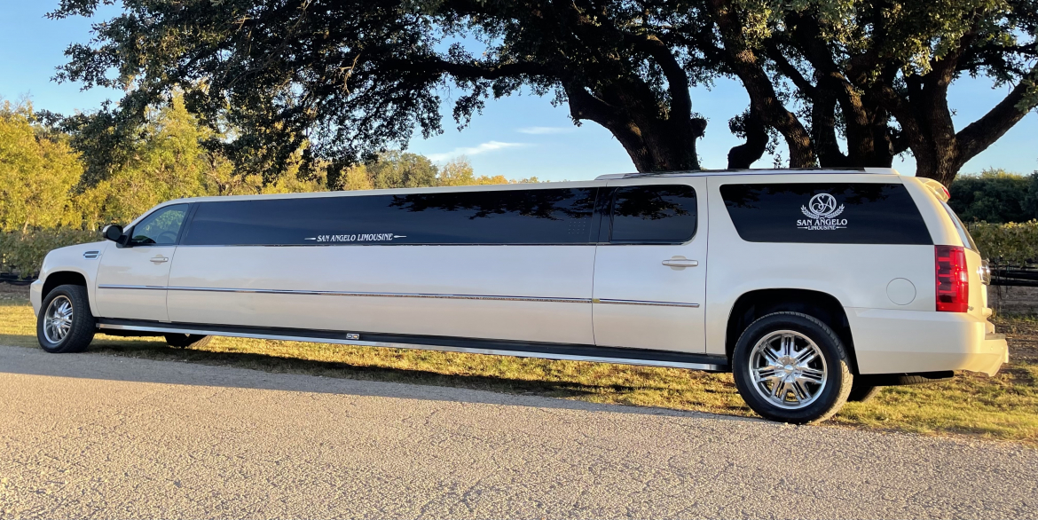 Cadillac Limo Pic